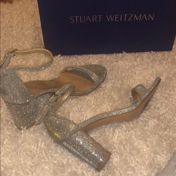 Stuart Weitzman - Picture 2 of 3